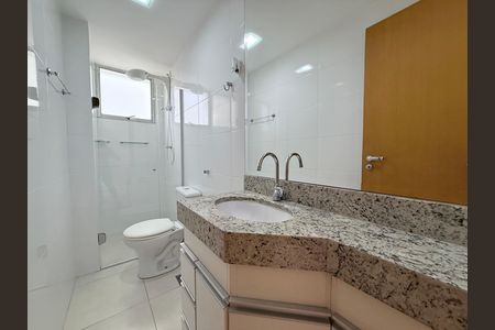 Apartamento para alugar com 65m², 2 quartos e 2 vagas Apartamento para alugar com 65m², 2 quartos e 2 vagasBanheiro