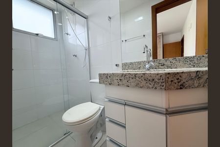 Apartamento para alugar com 65m², 2 quartos e 2 vagas Apartamento para alugar com 65m², 2 quartos e 2 vagasBanheiro