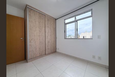 Apartamento para alugar com 65m², 2 quartos e 2 vagas Apartamento para alugar com 65m², 2 quartos e 2 vagasQuarto