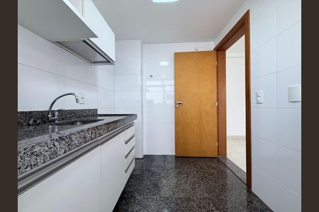 Apartamento para alugar com 65m², 2 quartos e 2 vagas Apartamento para alugar com 65m², 2 quartos e 2 vagasCozinha
