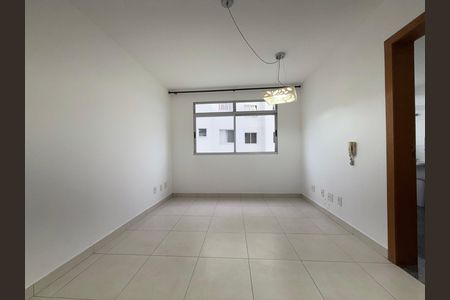 Sala de apartamento para alugar com 2 quartos, 65m² em Manacás, Belo Horizonte
