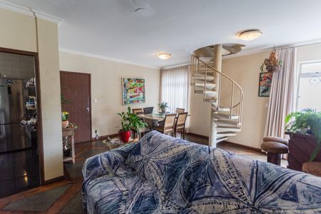 Sala 1 de apartamento à venda com 3 quartos, 180m² em Santo Antônio, Belo Horizonte