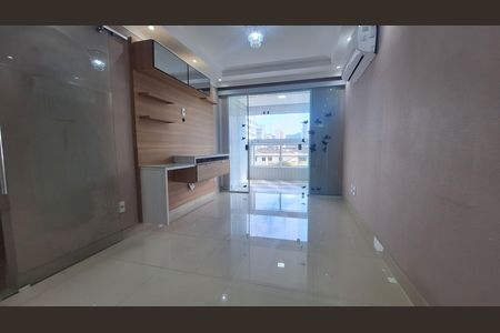 Sala de apartamento para alugar com 2 quartos, 72m² em Vila Valenca, São Vicente