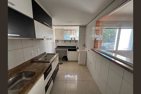Apartamento à venda com 60m², 2 quartos e 1 vaga Apartamento à venda com 60m², 2 quartos e 1 vagaCozinha