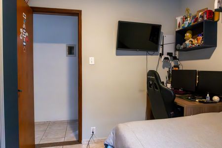 Casa de condomínio à venda com 367m², 4 quartos e 6 vagas
