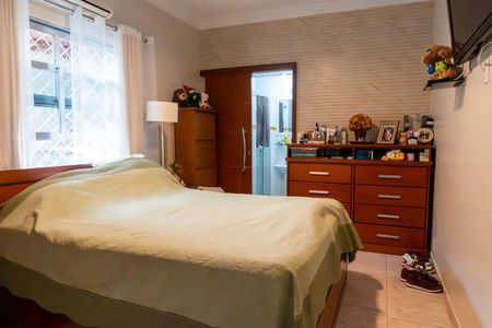 Casa de condomínio à venda com 367m², 4 quartos e 6 vagas