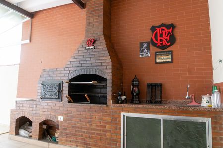 Casa de condomínio à venda com 367m², 4 quartos e 6 vagas