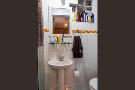 Casa de condomínio à venda com 367m², 4 quartos e 6 vagas