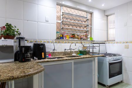 Casa de condomínio à venda com 367m², 4 quartos e 6 vagas