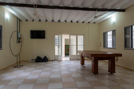 Casa de condomínio à venda com 367m², 4 quartos e 6 vagas