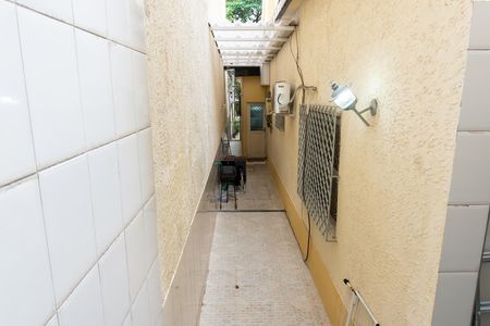 Casa de condomínio à venda com 367m², 4 quartos e 6 vagas