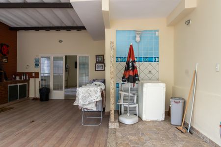 Casa de condomínio à venda com 367m², 4 quartos e 6 vagas