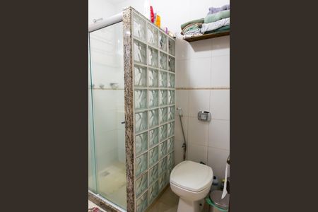 Casa de condomínio à venda com 367m², 4 quartos e 6 vagas