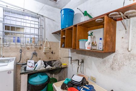 Casa à venda com 210m², 1 quarto e 5 vagas Casa à venda com 210m², 1 quarto e 5 vagasÁrea de Serviço