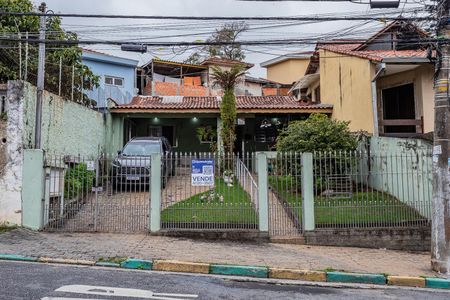Casa à venda com 210m², 1 quarto e 5 vagas Casa à venda com 210m², 1 quarto e 5 vagasFachada