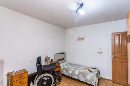 Casa à venda com 210m², 1 quarto e 5 vagas Casa à venda com 210m², 1 quarto e 5 vagasQuarto