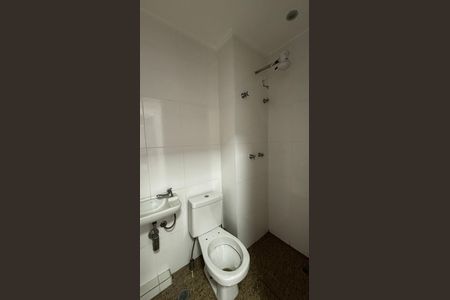 Apartamento para alugar com 163m², 3 quartos e 3 vagas Apartamento para alugar com 163m², 3 quartos e 3 vagasÁrea de Serviço - Banheiro