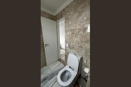 Apartamento para alugar com 163m², 3 quartos e 3 vagas Apartamento para alugar com 163m², 3 quartos e 3 vagasBanheiro da Suíte 1