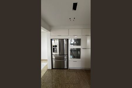 Apartamento para alugar com 163m², 3 quartos e 3 vagas Apartamento para alugar com 163m², 3 quartos e 3 vagasCozinha