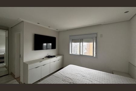 Apartamento à venda com 163m², 3 quartos e 3 vagas Apartamento à venda com 163m², 3 quartos e 3 vagasSuite 1