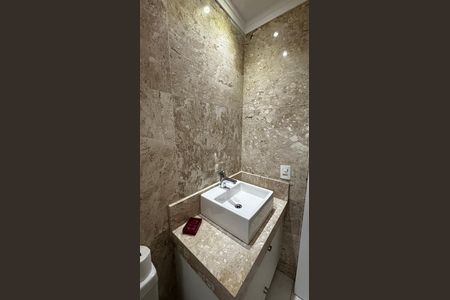 Apartamento à venda com 163m², 3 quartos e 3 vagas Apartamento à venda com 163m², 3 quartos e 3 vagasBanheiro da Suíte 2