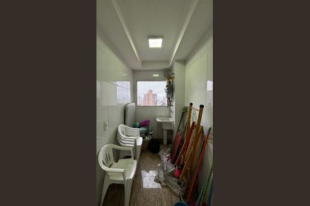 Apartamento para alugar com 163m², 3 quartos e 3 vagas Apartamento para alugar com 163m², 3 quartos e 3 vagasÁrea de Serviço