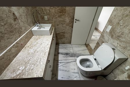 Apartamento para alugar com 163m², 3 quartos e 3 vagas Apartamento para alugar com 163m², 3 quartos e 3 vagasBanheiro da Suíte 1