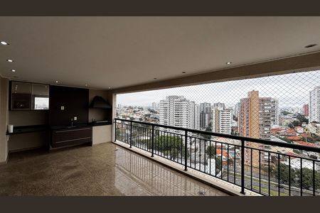 Apartamento à venda com 163m², 3 quartos e 3 vagas Apartamento à venda com 163m², 3 quartos e 3 vagasVaranda da Sala