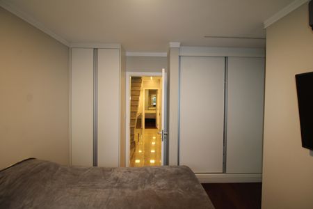 Casa de condomínio para alugar com 289m², 4 quartos e 4 vagasQuarto 3