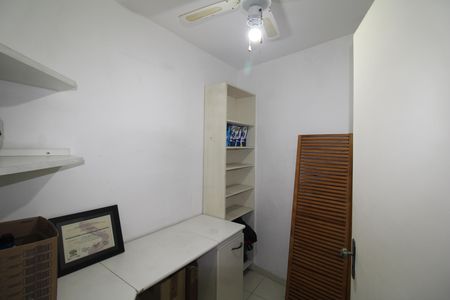 Casa de condomínio para alugar com 289m², 4 quartos e 4 vagasGaragem - Escritório