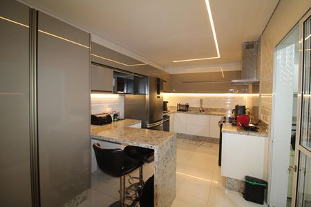 Casa de condomínio para alugar com 289m², 4 quartos e 4 vagasCozinha