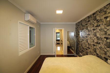 Casa de condomínio para alugar com 289m², 4 quartos e 4 vagasQuarto 1