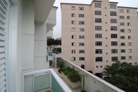 Casa de condomínio para alugar com 289m², 4 quartos e 4 vagasQuarto 3 - Varanda