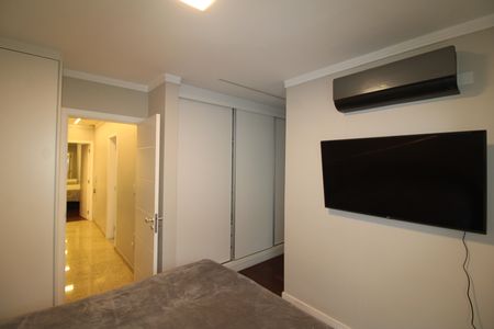 Casa de condomínio para alugar com 289m², 4 quartos e 4 vagasQuarto 3