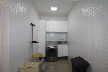 Casa de condomínio para alugar com 289m², 4 quartos e 4 vagasÁrea de Serviço