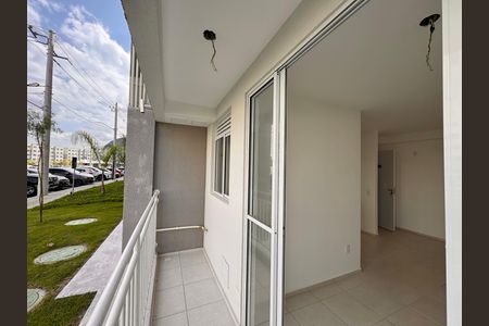 Apartamento para alugar com 57m², 3 quartos e 2 vagas Apartamento para alugar com 57m², 3 quartos e 2 vagasVaranda