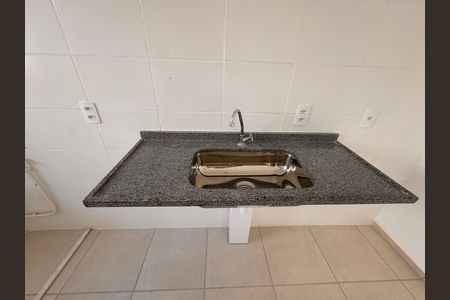 Apartamento para alugar com 57m², 3 quartos e 2 vagas Apartamento para alugar com 57m², 3 quartos e 2 vagasCozinha e Área de Serviço