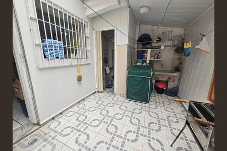 Casa à venda com 97m², 2 quartos e 1 vaga