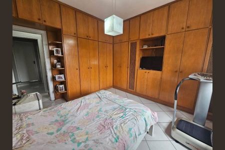 Casa à venda com 2 quartos, 97m² em Caxingui, São Paulo
