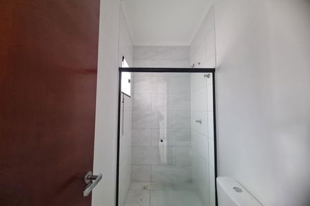 Apartamento à venda com 45m², 2 quartos e sem vaga Apartamento à venda com 45m², 2 quartos e sem vagaBanheiro