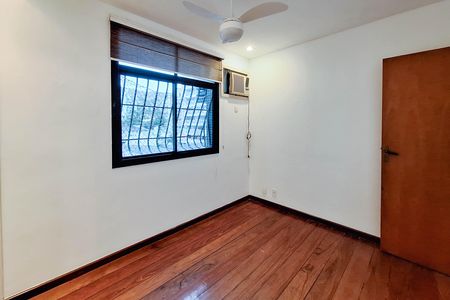 Apartamento à venda com 186m², 4 quartos e 2 vagas Apartamento à venda com 186m², 4 quartos e 2 vagasQuarto 2