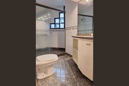 Apartamento à venda com 186m², 4 quartos e 2 vagas Apartamento à venda com 186m², 4 quartos e 2 vagasBanheiro da Suíte 2