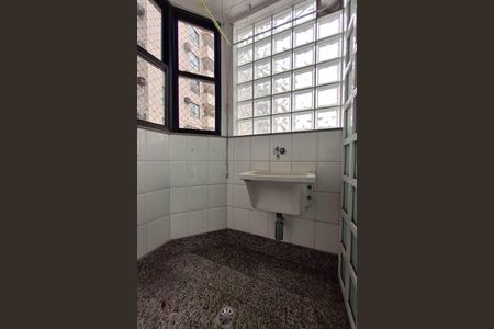 Apartamento à venda com 186m², 4 quartos e 2 vagas Apartamento à venda com 186m², 4 quartos e 2 vagasÁrea de Serviço