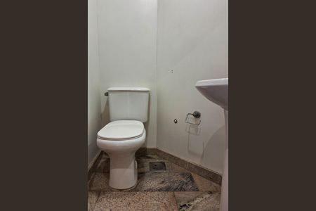 Apartamento à venda com 186m², 4 quartos e 2 vagas Apartamento à venda com 186m², 4 quartos e 2 vagasLavabo