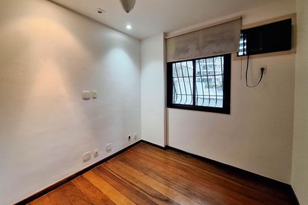 Quarto 1 de apartamento à venda com 4 quartos, 186m² em Vital Brasil, Niterói