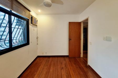 Apartamento à venda com 186m², 4 quartos e 2 vagas Apartamento à venda com 186m², 4 quartos e 2 vagasQuarto 2