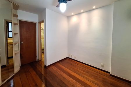 Apartamento à venda com 186m², 4 quartos e 2 vagas Apartamento à venda com 186m², 4 quartos e 2 vagasSuíte 1