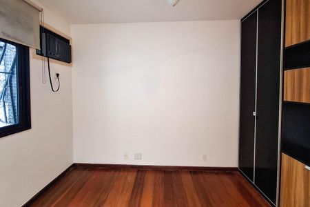 Apartamento à venda com 186m², 4 quartos e 2 vagas Apartamento à venda com 186m², 4 quartos e 2 vagasQuarto 1