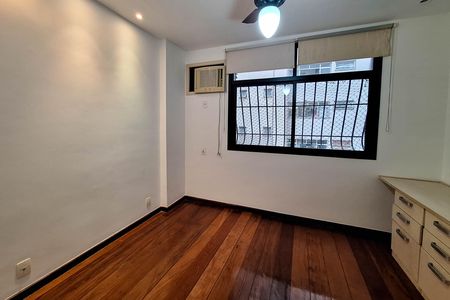 Apartamento à venda com 186m², 4 quartos e 2 vagas Apartamento à venda com 186m², 4 quartos e 2 vagasSuíte 1