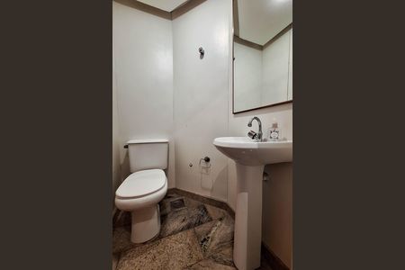 Apartamento à venda com 186m², 4 quartos e 2 vagas Apartamento à venda com 186m², 4 quartos e 2 vagasLavabo
